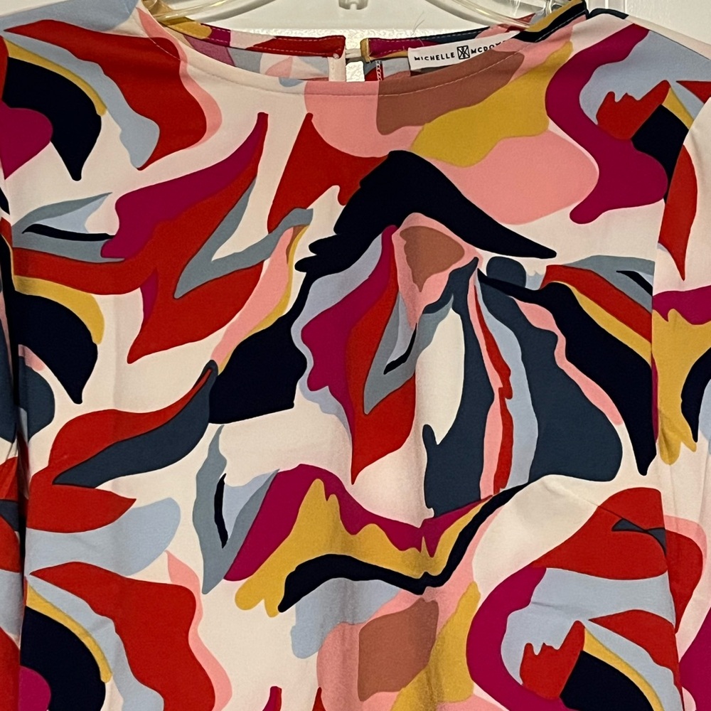 Colorful Abstract Blouse - Picture 2 of 3